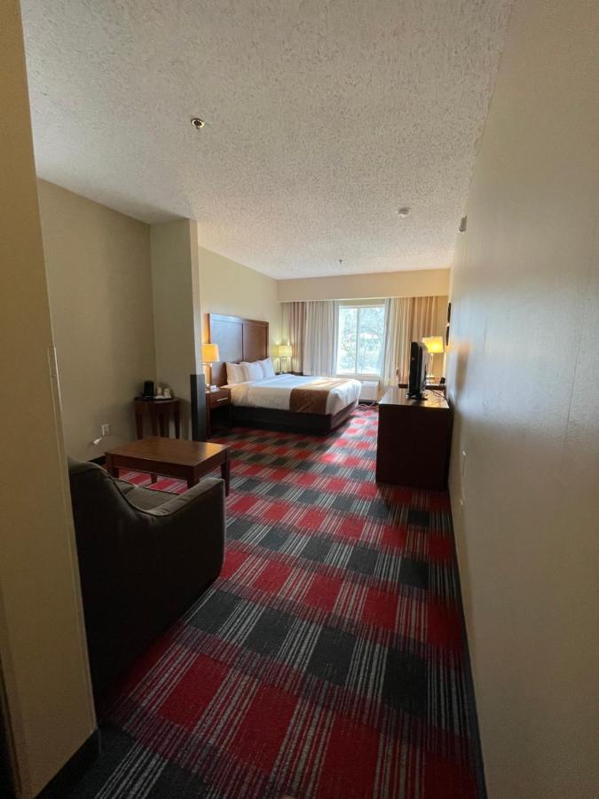 คอมฟอร์ต สวีท แวนคูเวอร์ Hotel ภายนอก รูปภาพ