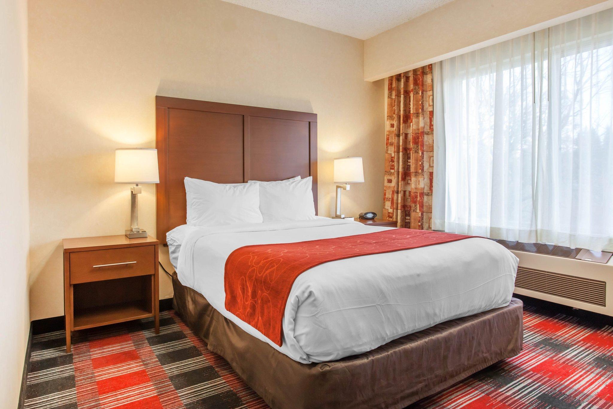 คอมฟอร์ต สวีท แวนคูเวอร์ Hotel ภายนอก รูปภาพ