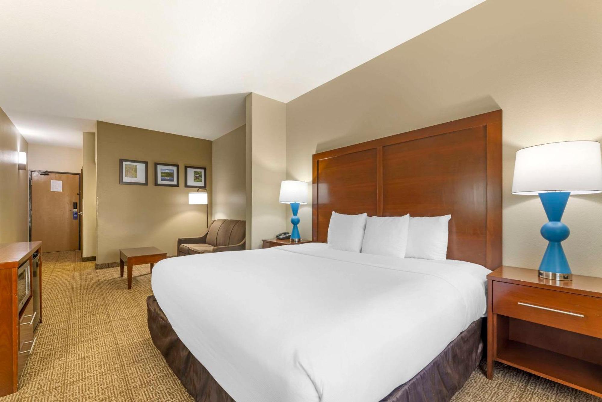 คอมฟอร์ต สวีท แวนคูเวอร์ Hotel ภายนอก รูปภาพ